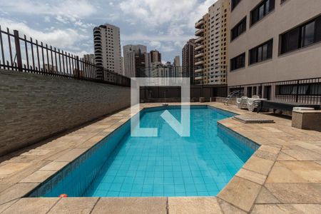 Apartamento à venda com 156m², 3 quartos e 3 vagasPiscina