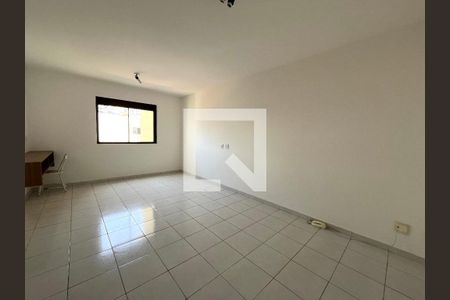 Sala/Quarto de apartamento para alugar com 1 quarto, 30m² em Vila Guarani (z Sul), São Paulo