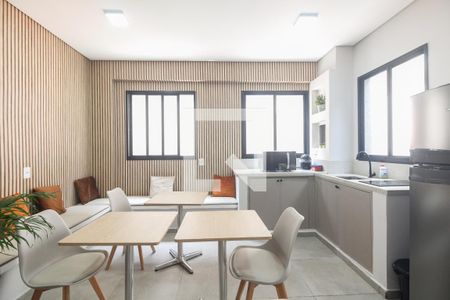 Apartamento à venda com 71m², 2 quartos e sem vagaCondomínio - Salão de Festas 