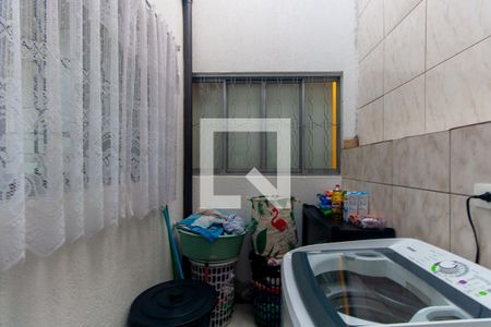 Casa à venda com 200m², 4 quartos e 2 vagas Casa à venda com 200m², 4 quartos e 2 vagasÁrea de Serviço