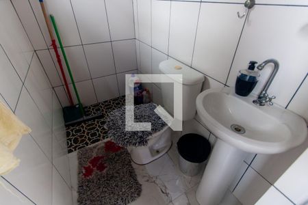 Casa à venda com 200m², 4 quartos e 2 vagas Casa à venda com 200m², 4 quartos e 2 vagasBanheiro 3 - Externo