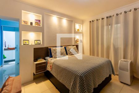 Casa à venda com 200m², 4 quartos e 2 vagas Casa à venda com 200m², 4 quartos e 2 vagasSuíte