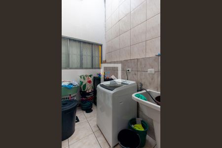 Casa à venda com 200m², 4 quartos e 2 vagas Casa à venda com 200m², 4 quartos e 2 vagasÁrea de Serviço