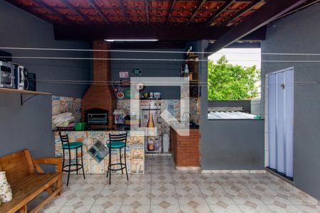 Casa à venda com 200m², 4 quartos e 2 vagas Casa à venda com 200m², 4 quartos e 2 vagasChurrasqueira