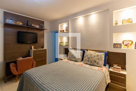 Casa à venda com 200m², 4 quartos e 2 vagas Casa à venda com 200m², 4 quartos e 2 vagasSuíte