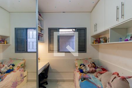 Casa à venda com 200m², 4 quartos e 2 vagas Casa à venda com 200m², 4 quartos e 2 vagasQuarto 2