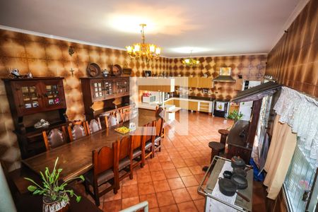 Casa para alugar com 950m², 4 quartos e 8 vagasCozinha