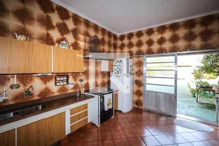 Casa para alugar com 950m², 4 quartos e 8 vagasCozinha