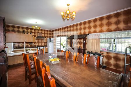 Casa para alugar com 950m², 4 quartos e 8 vagasCozinha