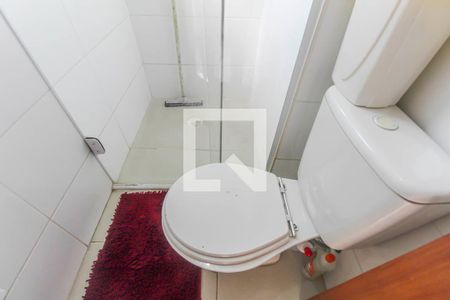 Casa à venda com 62m², 2 quartos e 1 vaga Casa à venda com 62m², 2 quartos e 1 vagaBanheiro da Suíte 1