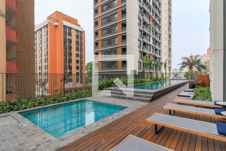 Apartamento à venda com 211m², 3 quartos e 3 vagasÁrea comum - Piscina