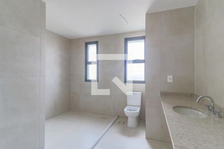 Apartamento à venda com 211m², 3 quartos e 3 vagasBanheiro da Suíte 1