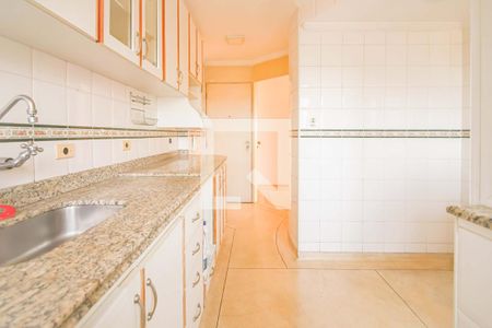 Apartamento para alugar com 85m², 3 quartos e 1 vaga Apartamento para alugar com 85m², 3 quartos e 1 vagaCozinha e Área de Serviço