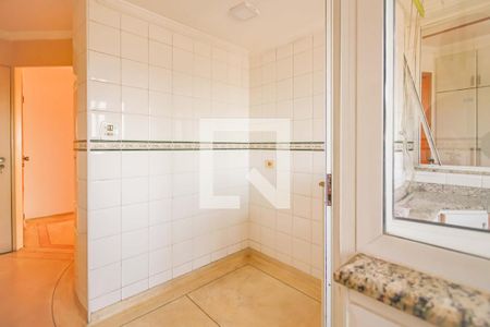 Apartamento para alugar com 85m², 3 quartos e 1 vaga Apartamento para alugar com 85m², 3 quartos e 1 vagaCozinha e Área de Serviço
