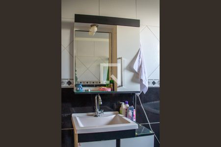 Casa à venda com 170m², 3 quartos e 2 vagasBanheiro social