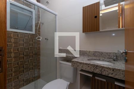 Banheiro de casa de condomínio para alugar com 1 quarto, 26m² em Vila Gustavo, São Paulo