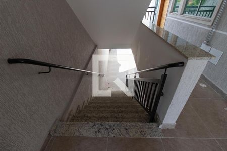 Casa de condomínio para alugar com 26m², 1 quarto e sem vagaEscada
