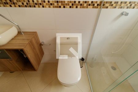 Casa à venda com 170m², 3 quartos e 3 vagas Casa à venda com 170m², 3 quartos e 3 vagasBanheiro