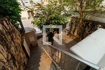 Casa à venda com 170m², 3 quartos e 3 vagas Casa à venda com 170m², 3 quartos e 3 vagasÁrea externa