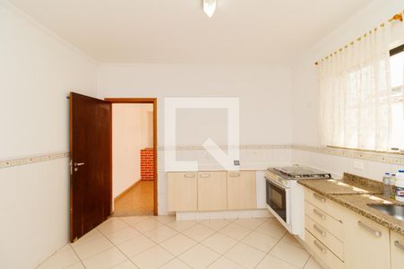 Casa à venda com 170m², 3 quartos e 3 vagas Casa à venda com 170m², 3 quartos e 3 vagasCozinha