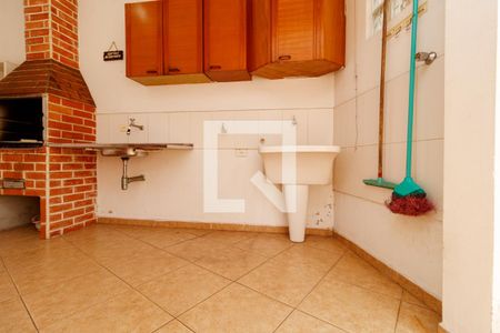 Casa à venda com 170m², 3 quartos e 3 vagas Casa à venda com 170m², 3 quartos e 3 vagasÁrea de Serviço