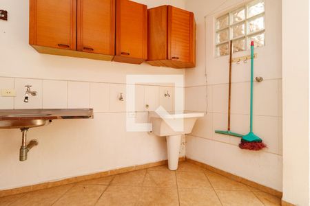 Casa à venda com 170m², 3 quartos e 3 vagas Casa à venda com 170m², 3 quartos e 3 vagasÁrea de Serviço