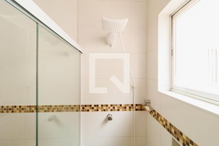 Casa à venda com 170m², 3 quartos e 3 vagas Casa à venda com 170m², 3 quartos e 3 vagasBanheiro