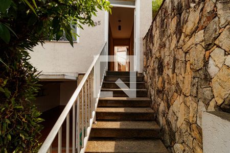 Casa à venda com 170m², 3 quartos e 3 vagas Casa à venda com 170m², 3 quartos e 3 vagasÁrea externa