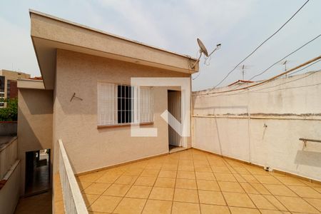 Casa à venda com 170m², 3 quartos e 3 vagas Casa à venda com 170m², 3 quartos e 3 vagasÁrea externa
