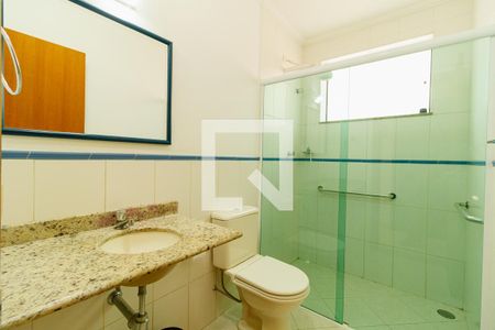 Casa à venda com 170m², 3 quartos e 3 vagas Casa à venda com 170m², 3 quartos e 3 vagasBanheiro 2