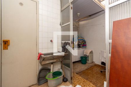 Apartamento para alugar com 130m², 3 quartos e 1 vagaÁrea de Serviço