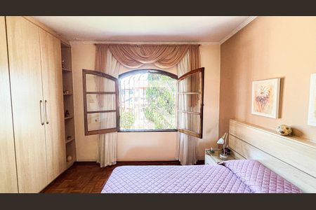 Casa à venda com 171m², 2 quartos e 2 vagasQuarto 1