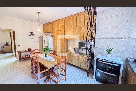 Casa à venda com 171m², 2 quartos e 2 vagasCozinha