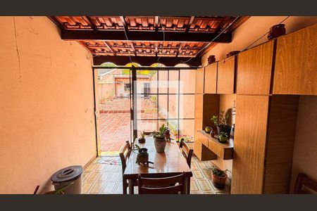 Casa à venda com 171m², 2 quartos e 2 vagasÁrea de Serviço