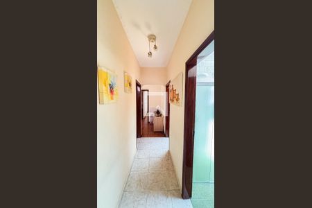 Casa à venda com 171m², 2 quartos e 2 vagasCorredor