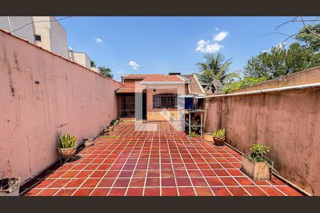 Casa à venda com 171m², 2 quartos e 2 vagasQuintal