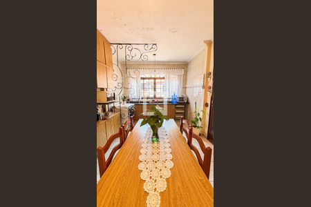 Casa à venda com 171m², 2 quartos e 2 vagasCozinha