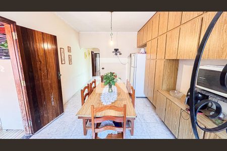Casa à venda com 171m², 2 quartos e 2 vagasCozinha