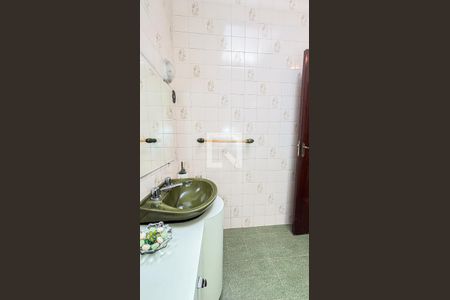 Casa à venda com 171m², 2 quartos e 2 vagasBanheiro 2