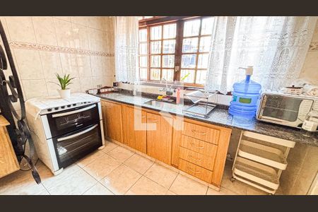 Casa à venda com 171m², 2 quartos e 2 vagasCozinha