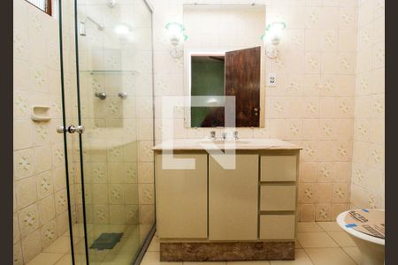 Casa à venda com 360m², 5 quartos e 7 vagas Casa à venda com 360m², 5 quartos e 7 vagasBanheiro 2