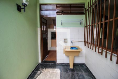 Casa à venda com 360m², 5 quartos e 7 vagas Casa à venda com 360m², 5 quartos e 7 vagasÁrea de Serviço