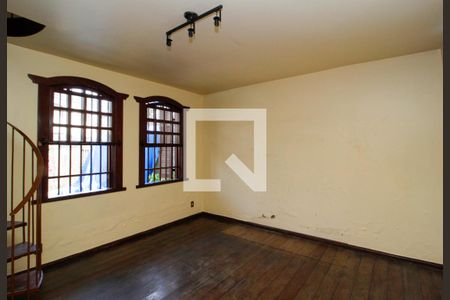 Casa à venda com 360m², 5 quartos e 7 vagas Casa à venda com 360m², 5 quartos e 7 vagasSala 3