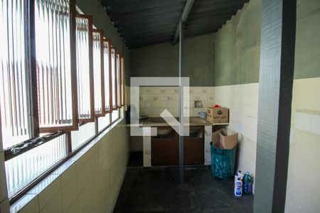 Casa à venda com 360m², 5 quartos e 7 vagas Casa à venda com 360m², 5 quartos e 7 vagasÁrea de Serviço