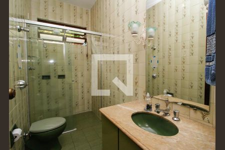 Casa à venda com 360m², 5 quartos e 7 vagas Casa à venda com 360m², 5 quartos e 7 vagasBanheiro