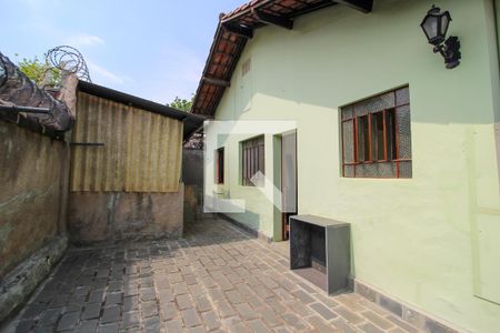 Casa à venda com 360m², 5 quartos e 7 vagas Casa à venda com 360m², 5 quartos e 7 vagasÁrea comum