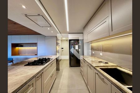 Apartamento à venda com 145m², 3 quartos e 2 vagasCozinha