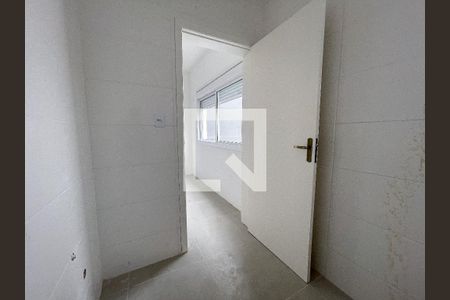Casa à venda com 101m², 2 quartos e 2 vagasbanheiro quarto 1
