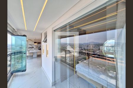 Apartamento à venda com 90m², 1 quarto e 2 vagasVaranda