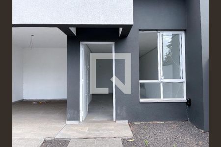 Casa à venda com 101m², 2 quartos e 2 vagasFachada